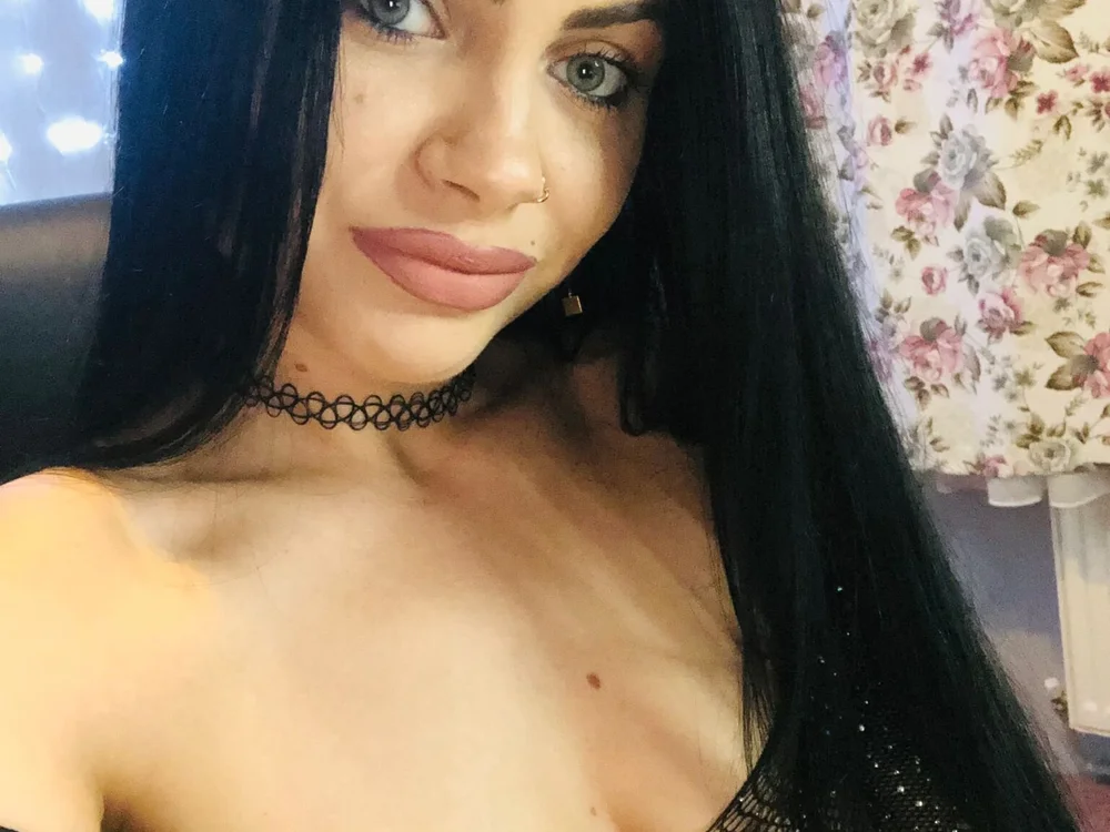 InnaFantasy's Offline Chat Room
