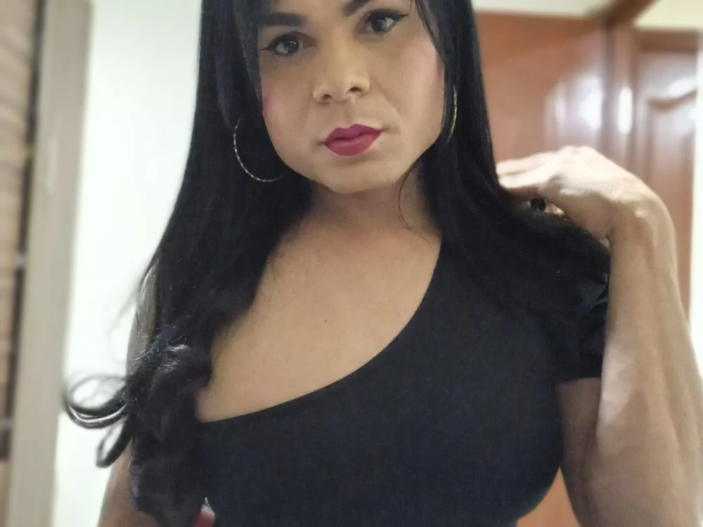 دردشة NikolSexyHot الجنسية دون اتصال