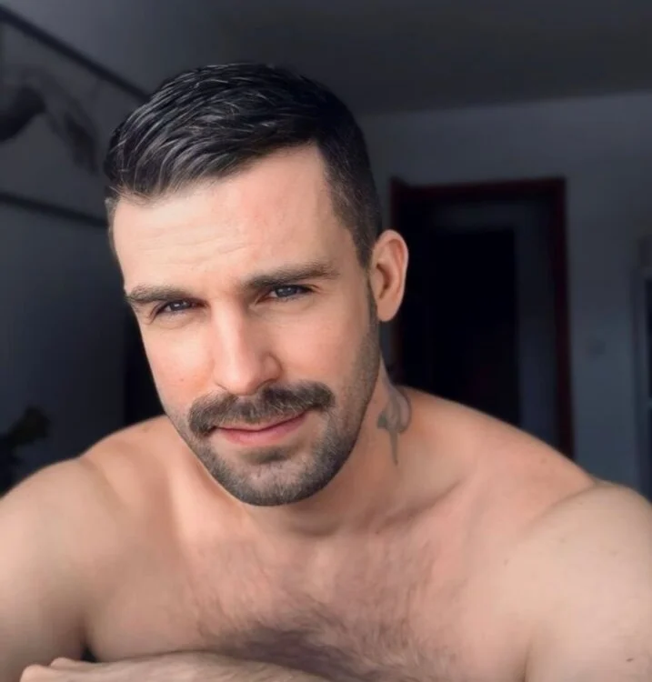 Denisonxxx – Offline XXX chat
