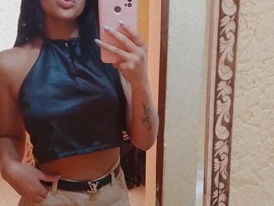 MeganHillss on StripChat