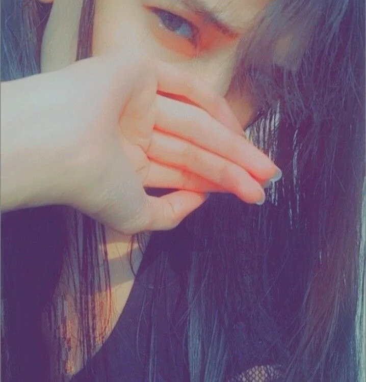 แชท XXX ออฟไลน์ของ Nusaiba_nuri