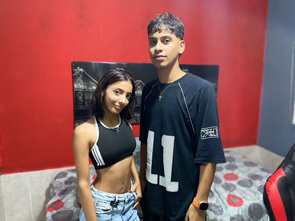 models_seduction2's Offline Chat Room