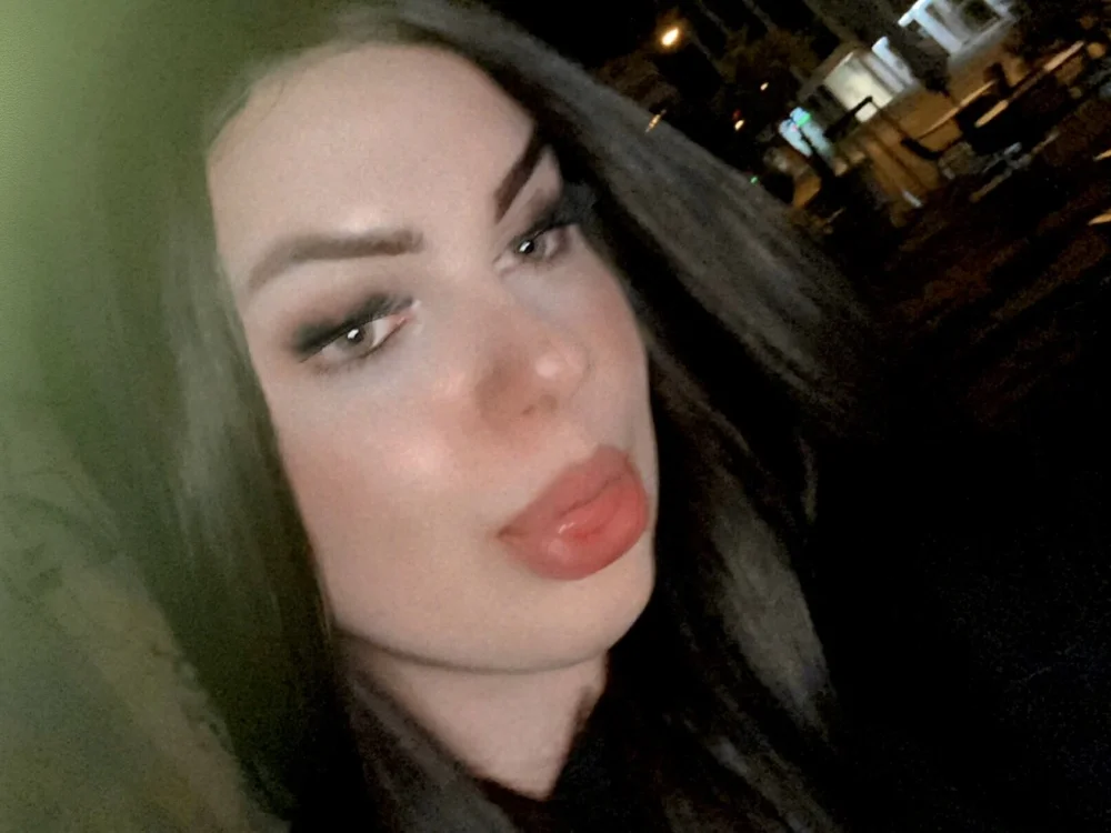 BellaTS__'s Offline Chat Room