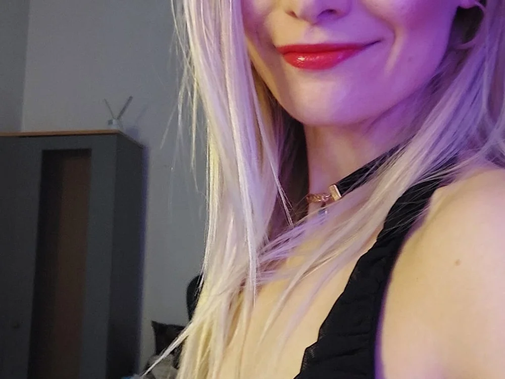 Ivy_Gallo's Offline Chat Room
