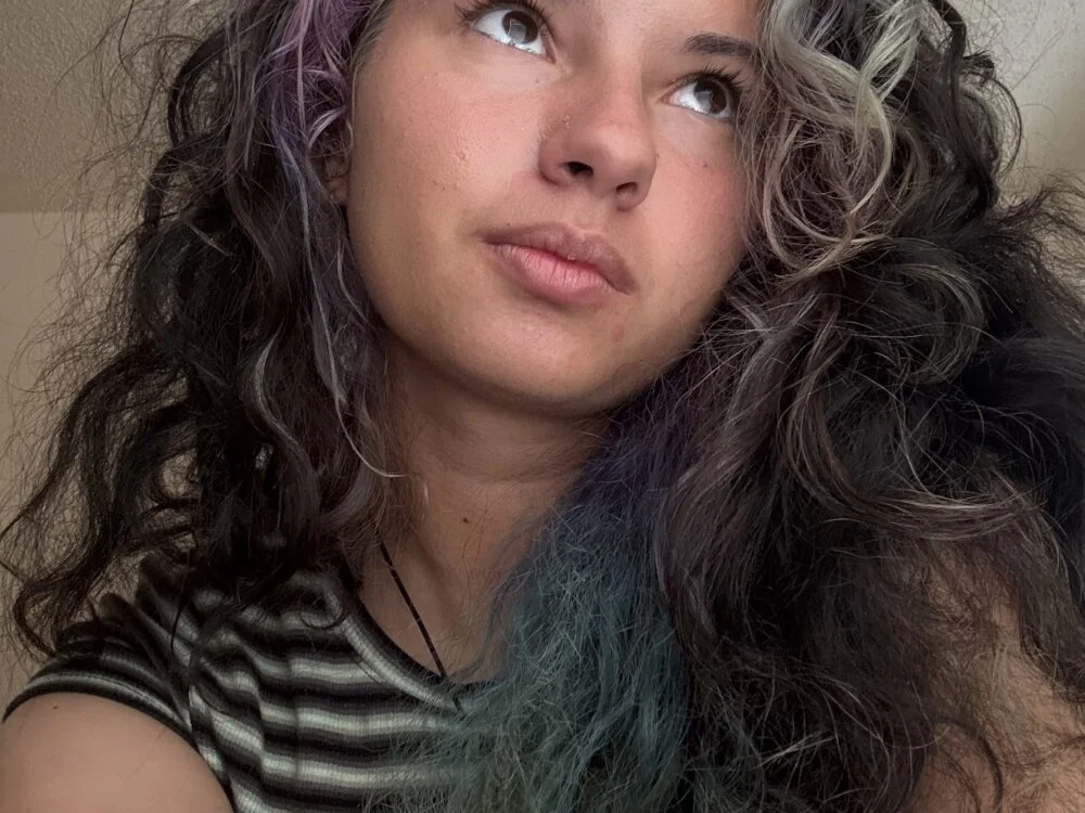 lolabunnybabe's Offline XXX Chat