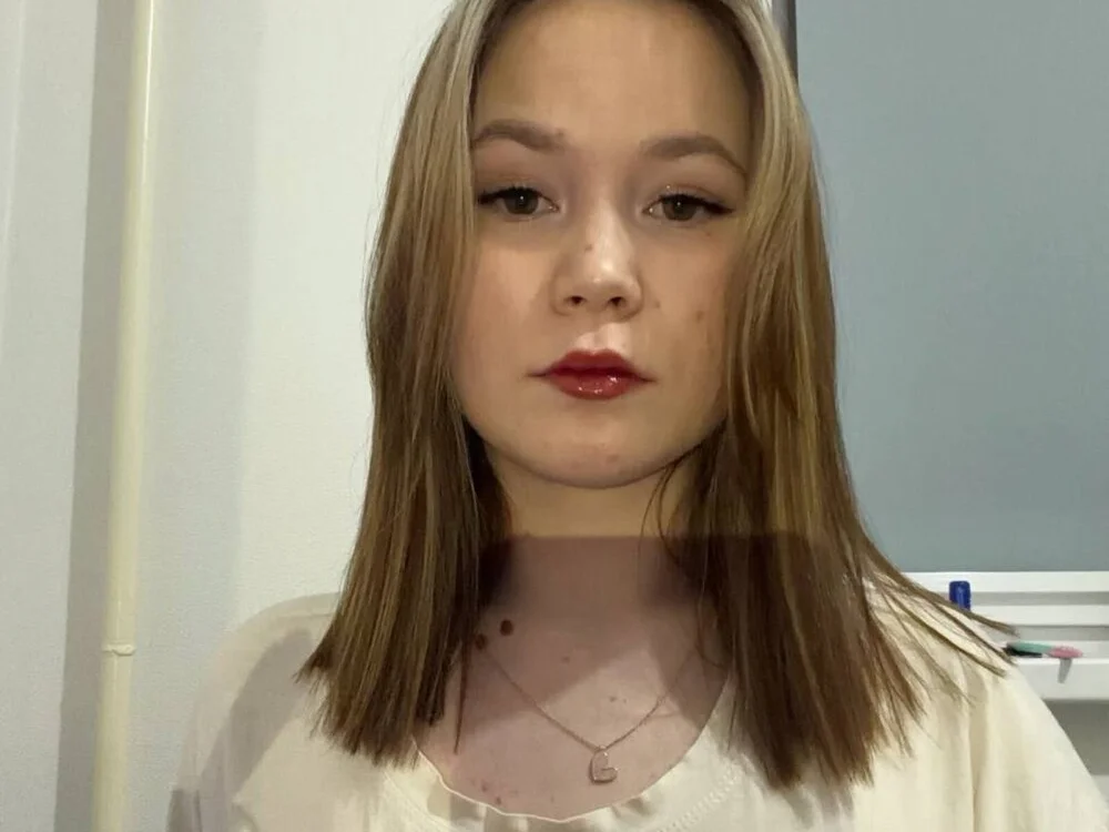 XeniaBerbern Offline XXX chat