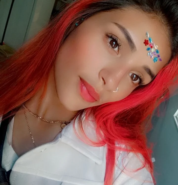 charlotes28のオフラインXXXチャット