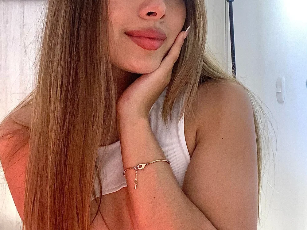 Rossiethompson__ offline chatrum