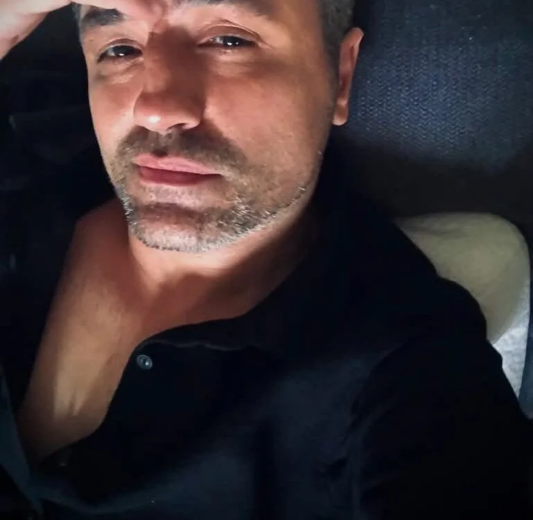 InternalJam2 Adlı Modelin Çevrimdışı XXX Sohbeti