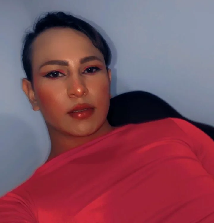 Nicol_sofia3's Offline Chat Room