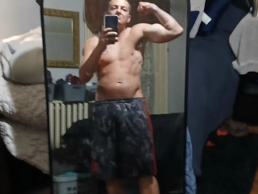 HoosierDaddy0420 Offline XXX Chat