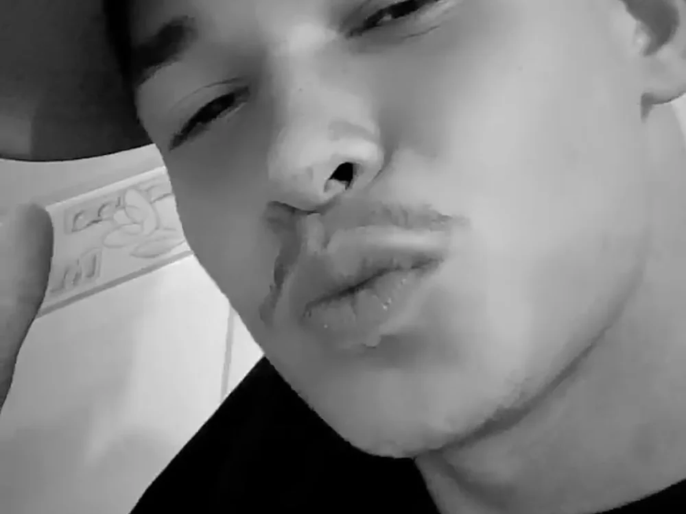 Emersk Chat XXX offline