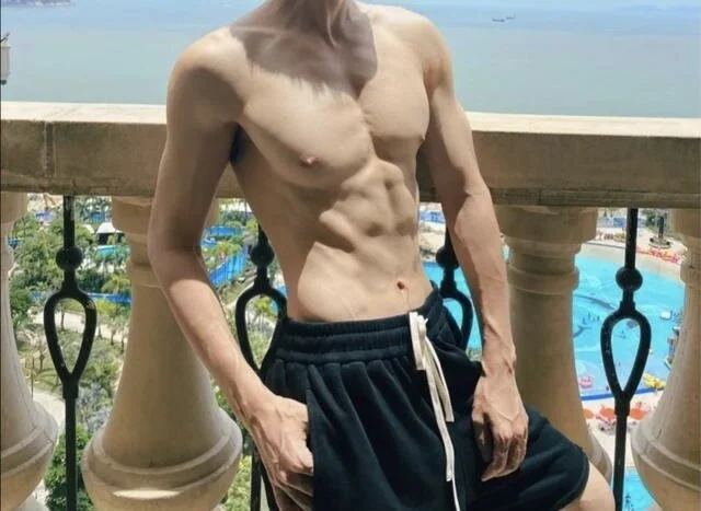 C102937 離線 XXX 聊天