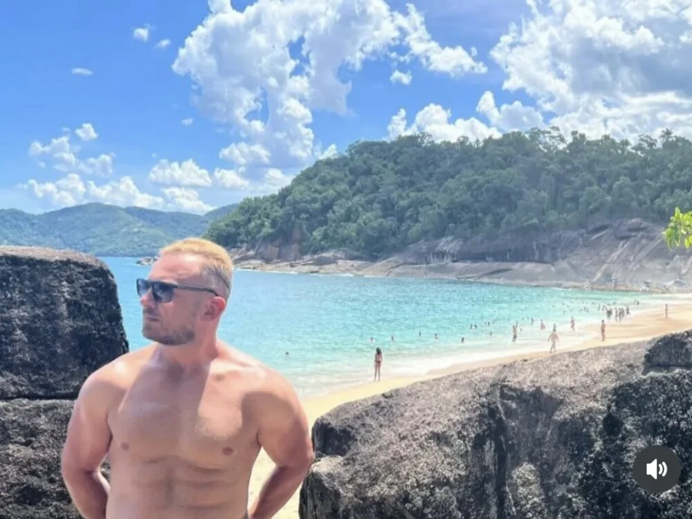 Loirosaradobrasil's Offline XXX Chat