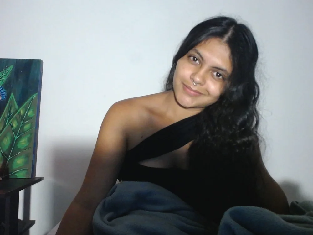 Live sex webcam photo for Amatista_amethyst #293403002