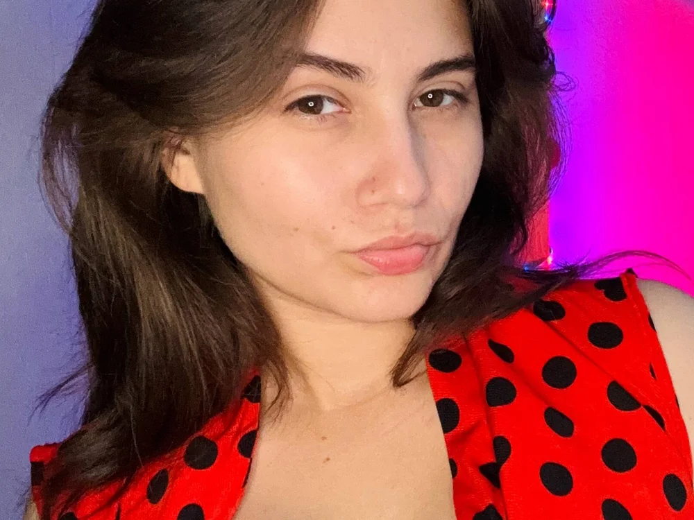 smallJinny Chat XXX offline