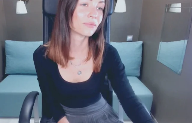 Hai1ey's Offline XXX Chat