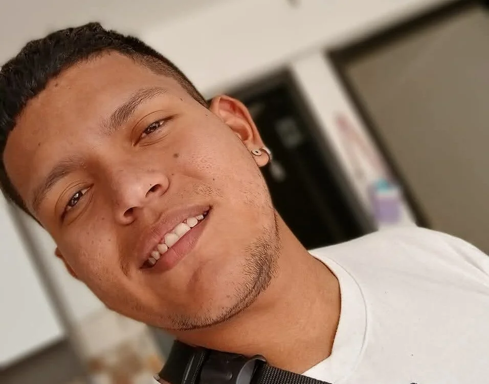 Offline chatovací místnost PLAYFUL_SEXUAL_
