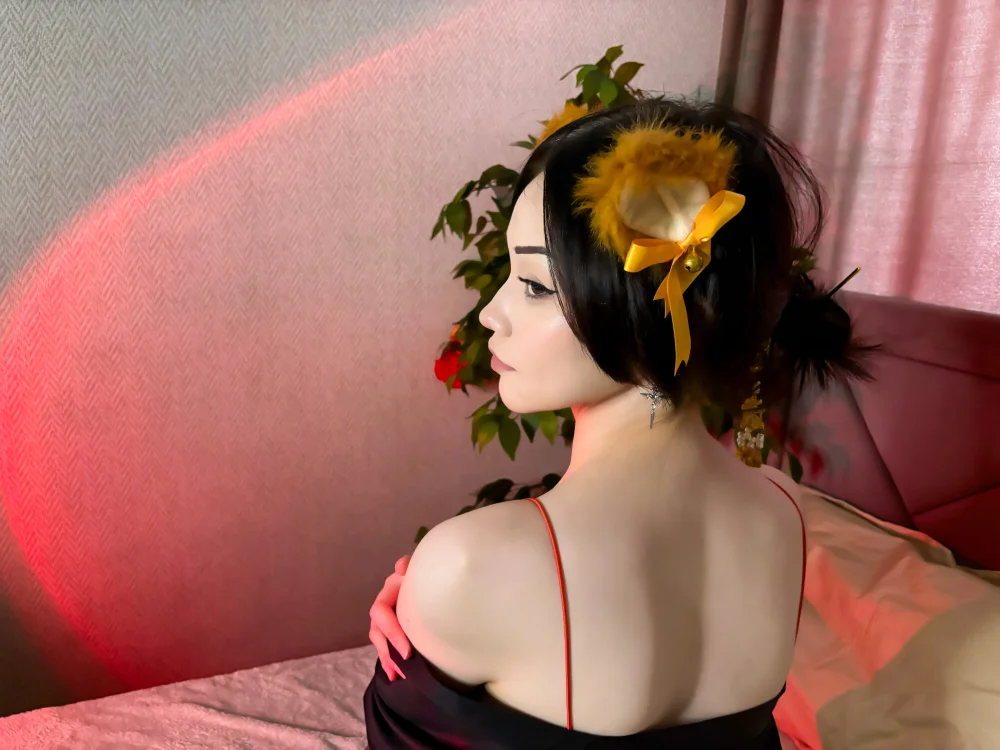 YoumiLee Adlı Modelin Çevrimdışı XXX Sohbeti