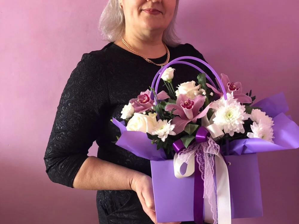 AngelaFamez Offline XXX-chat