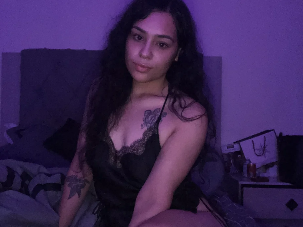 HaileeSoto's Offline Chat Room