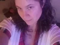 Geminiqueen69's Offline Chat Room