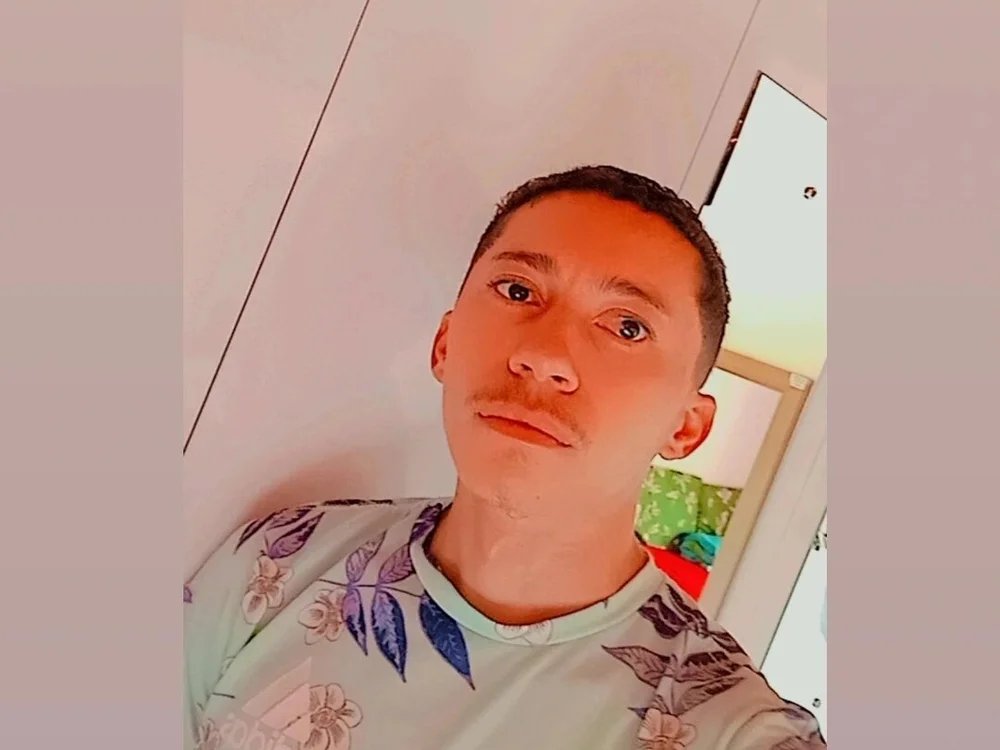 Dannychit's Offline XXX Chat