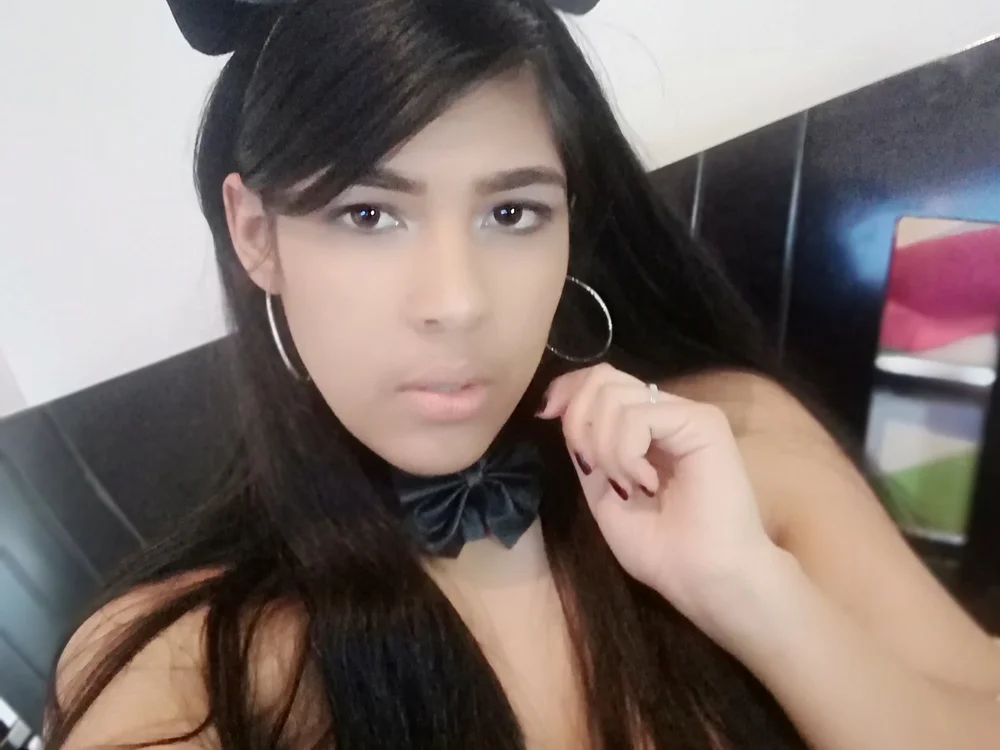 cristalpc2019's Offline Chat Room