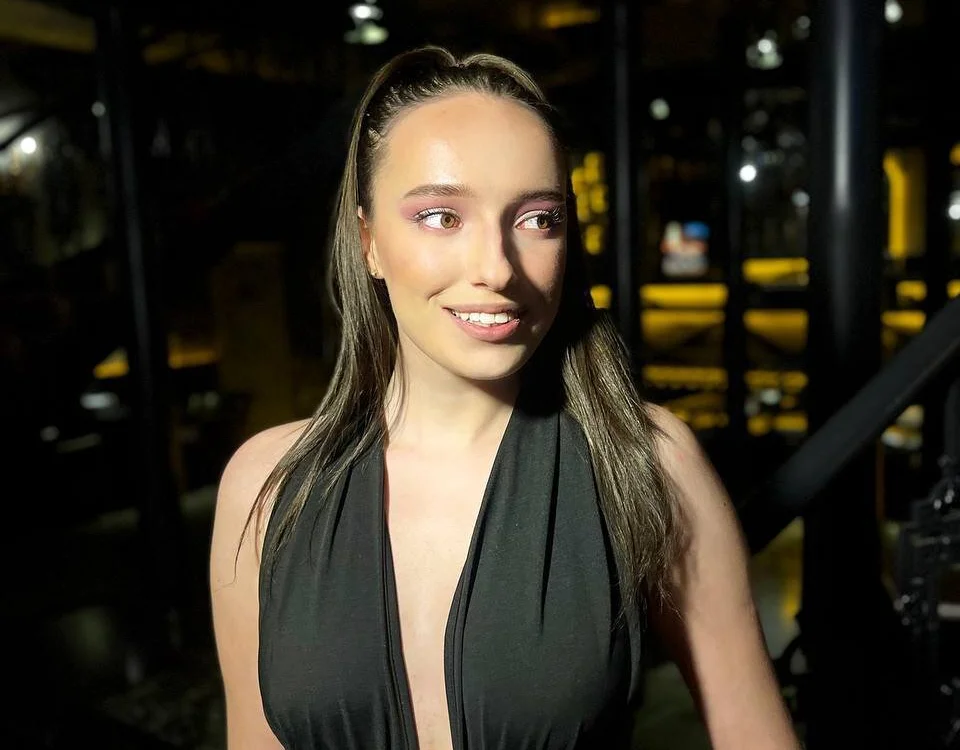 NoraLux Obrolan XXX Offline