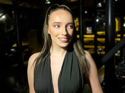 NoraLux Female White Webcam Sex