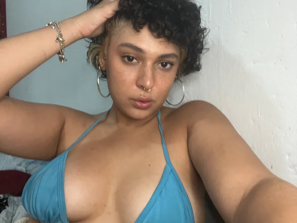 OliviaWild_