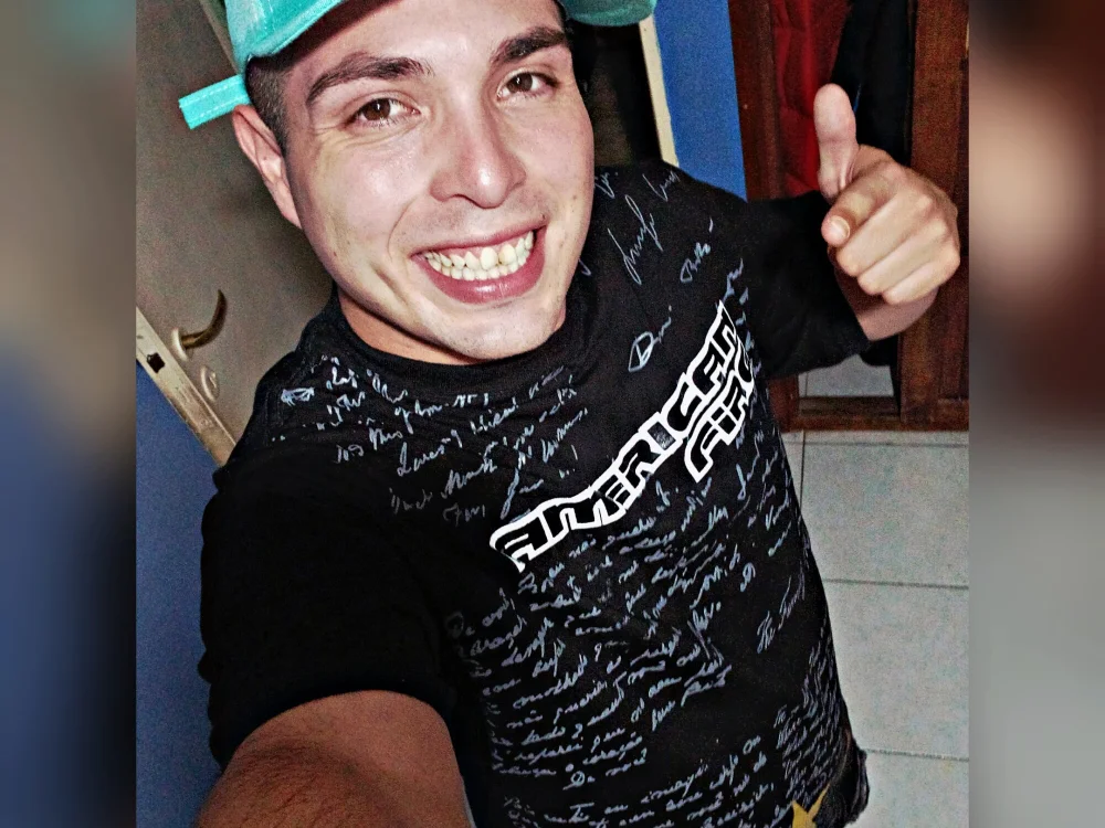 KEVINN022 offline XXX-chat