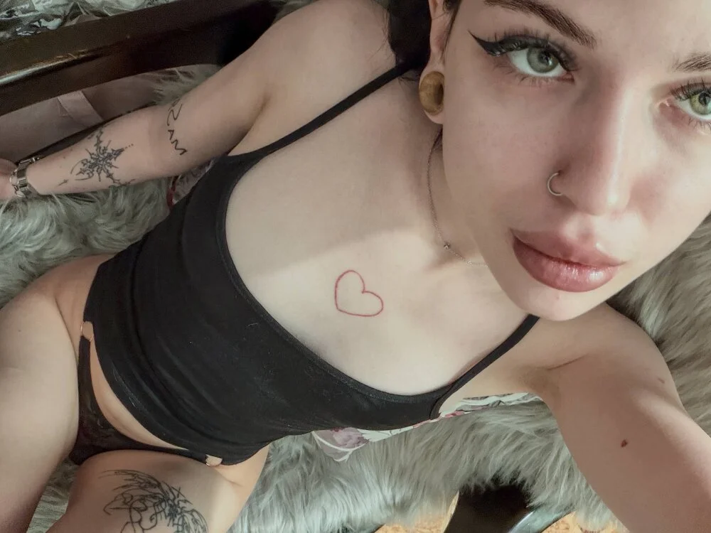 แชท XXX ออฟไลน์ของ TheIvyVibe