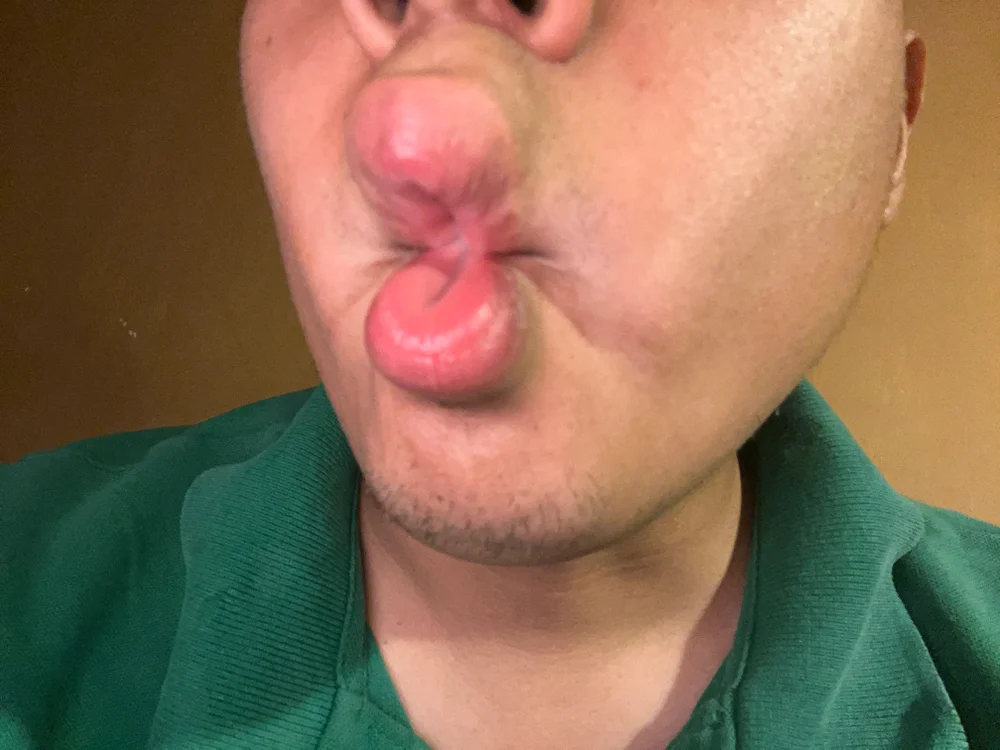 MichelleHot99: офлайн-секс-чат