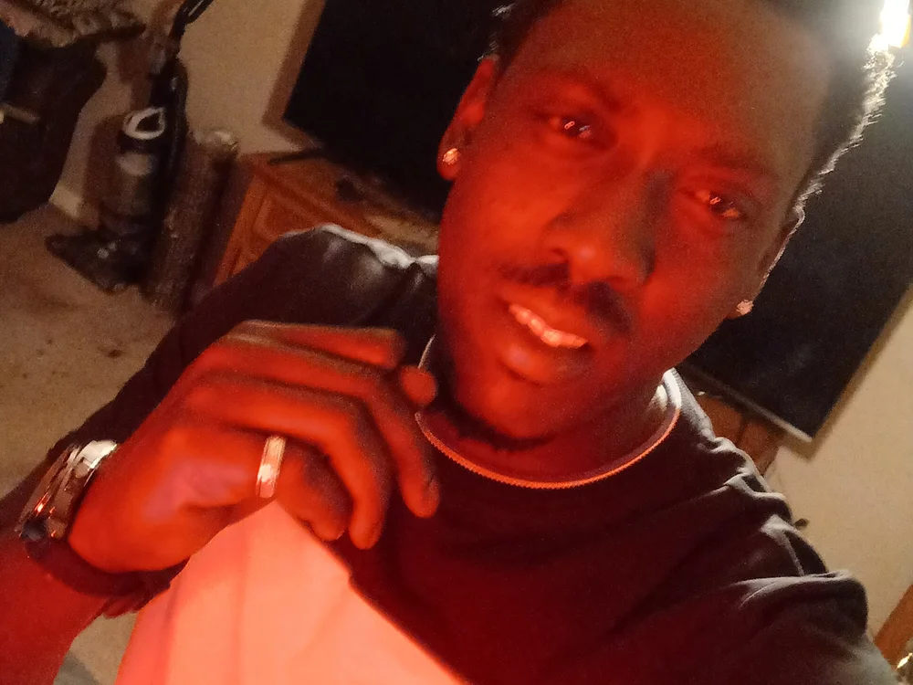 troybwoy অফলাইন XXX চ্যাট