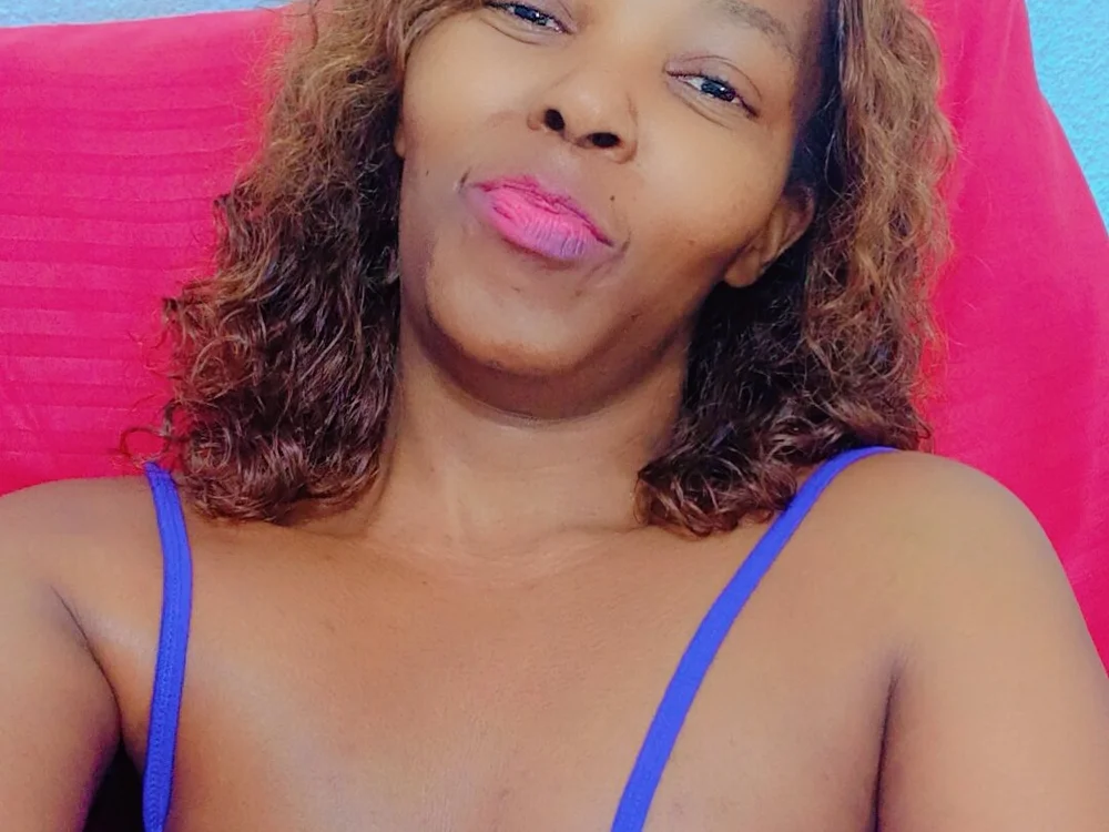 SEXYPUSSYXX's Offline XXX Chat