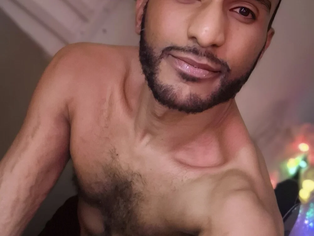 faisalarab1 Adlı Modelin Çevrimdışı XXX Sohbeti