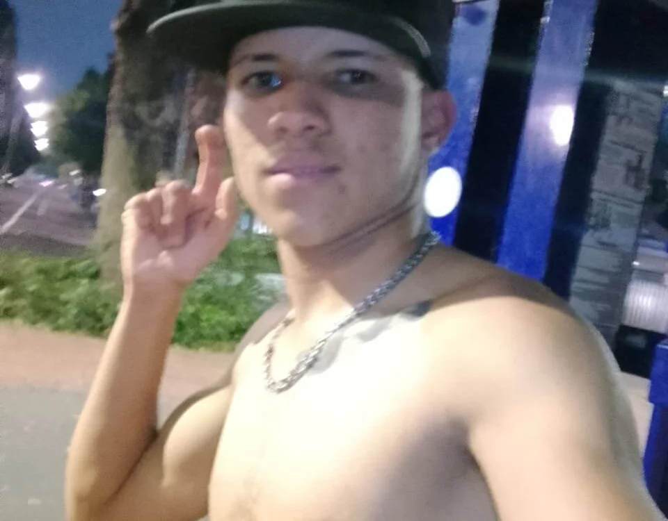 wilfredohot02 offline chatrum