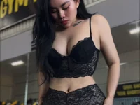 Ariana_06