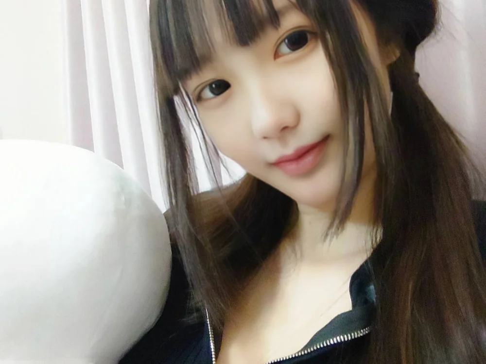 mai-chan_'s Offline XXX Chat