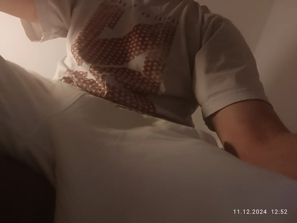 ห้องแชทออฟไลน์ของ backsider_ninety333