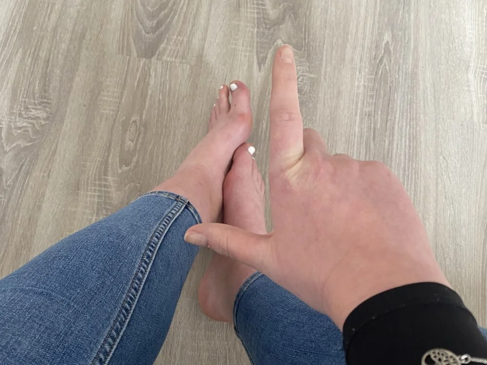 Lola1805のオフラインXXXチャット