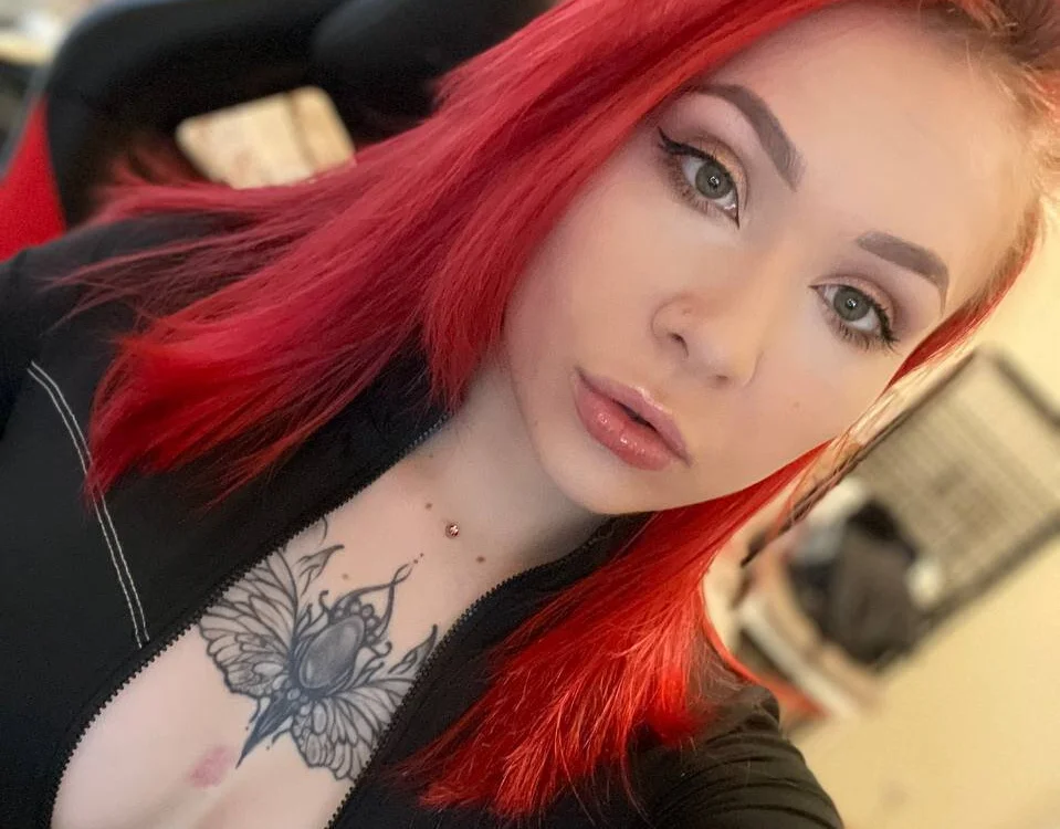 ClaraBeckfs' Offline Chat Room