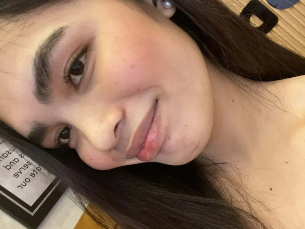 Blythe_Greyson offline XXX-chat