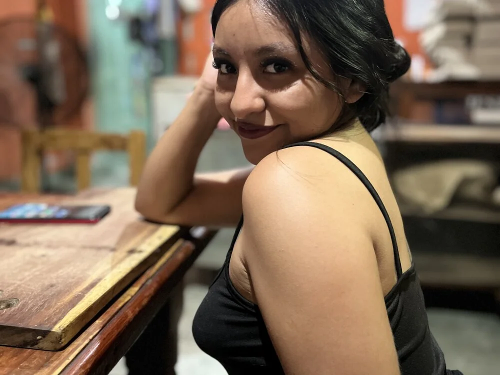 sexyy4444 – Offline XXX chat