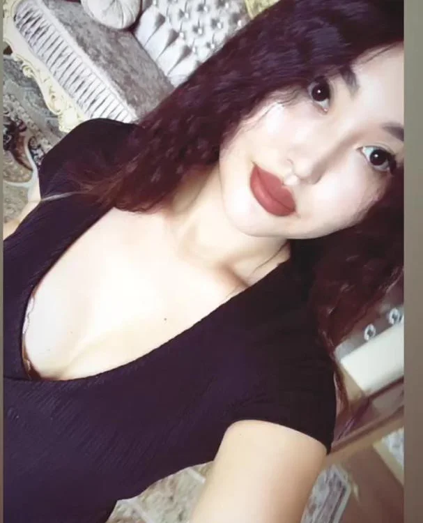 MonicaKim offline chatrum