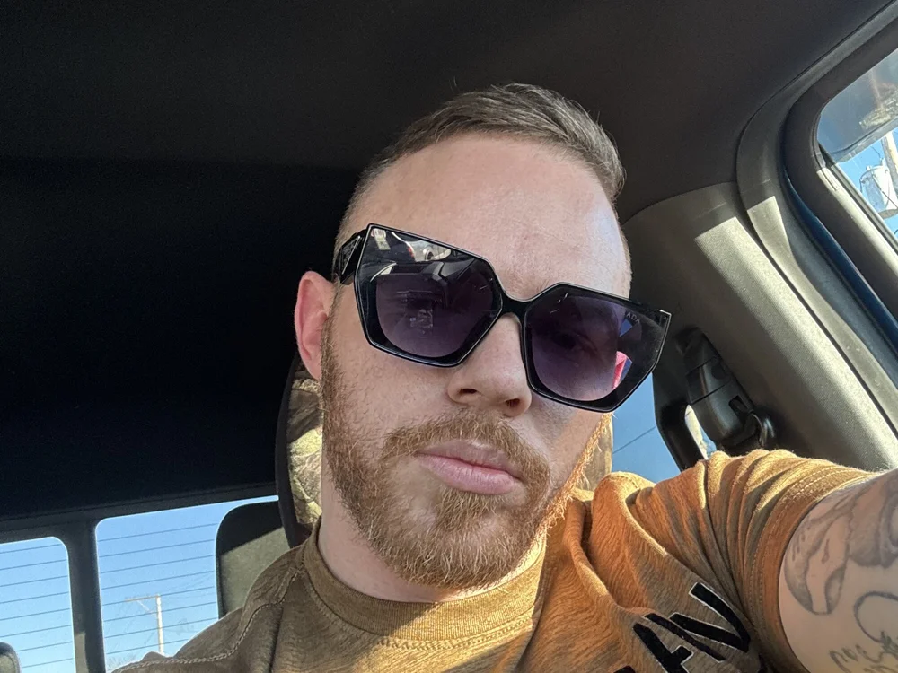 lukejackson69's Offline Chat Room