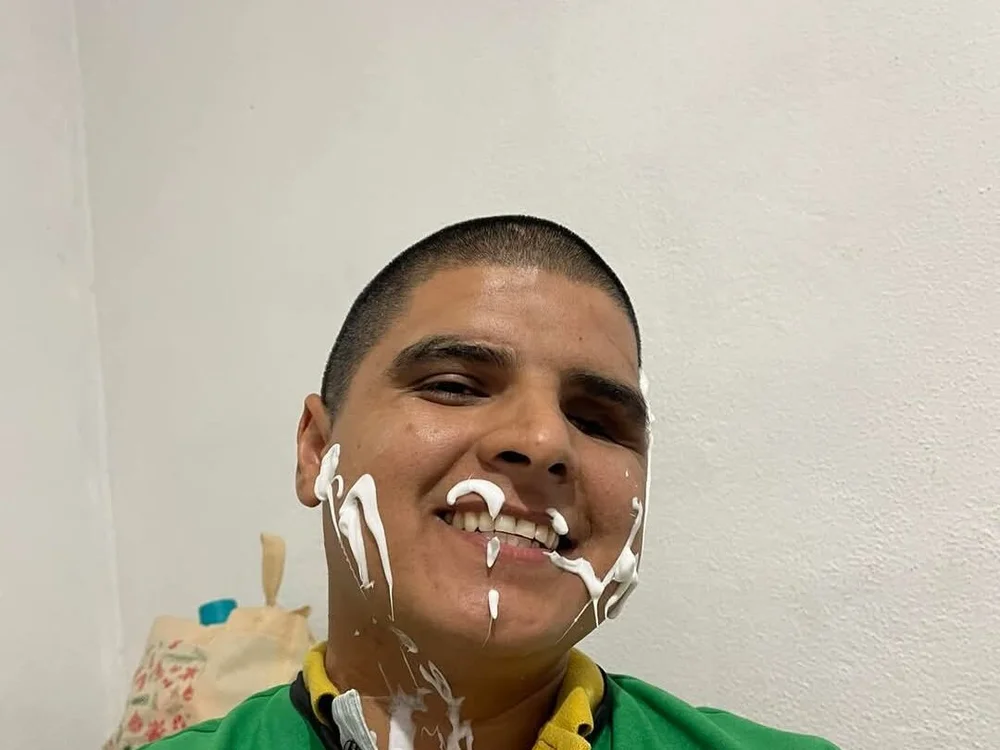 gorJJ's Offline Chat Room