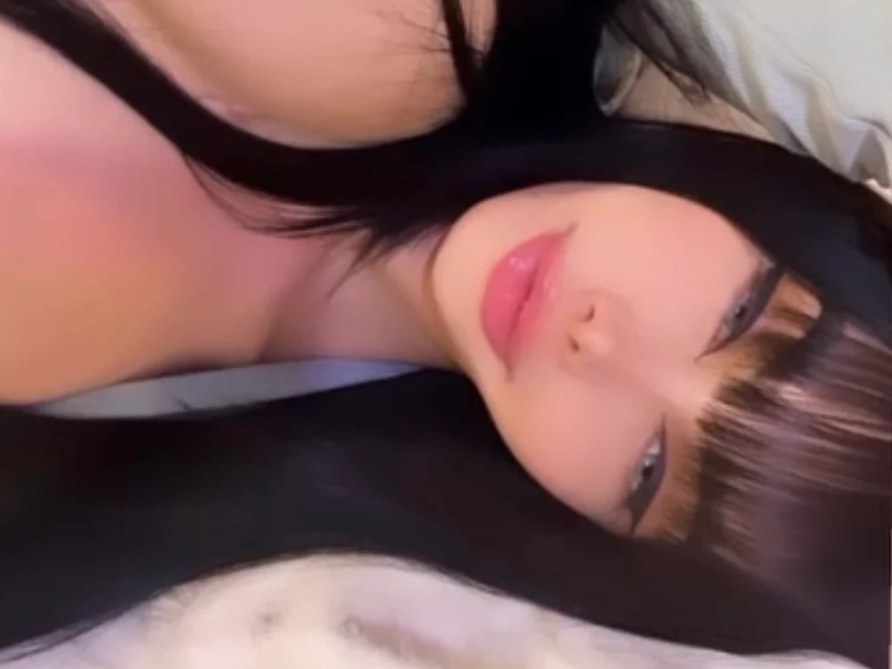 Offline XXX chat alissondream__