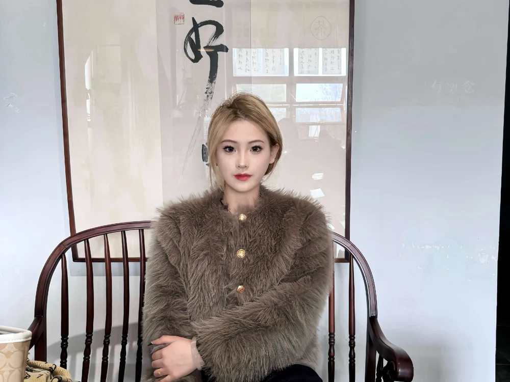 feifei-666 Adlı Modelin Çevrimdışı Sohbet Odası